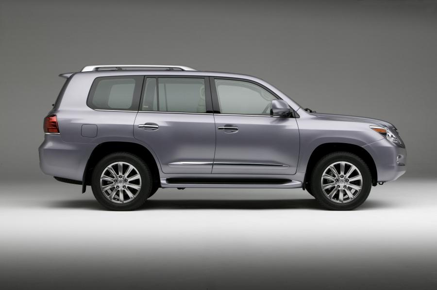  Lexus LX570 2008 года  (фото 109 из 221)